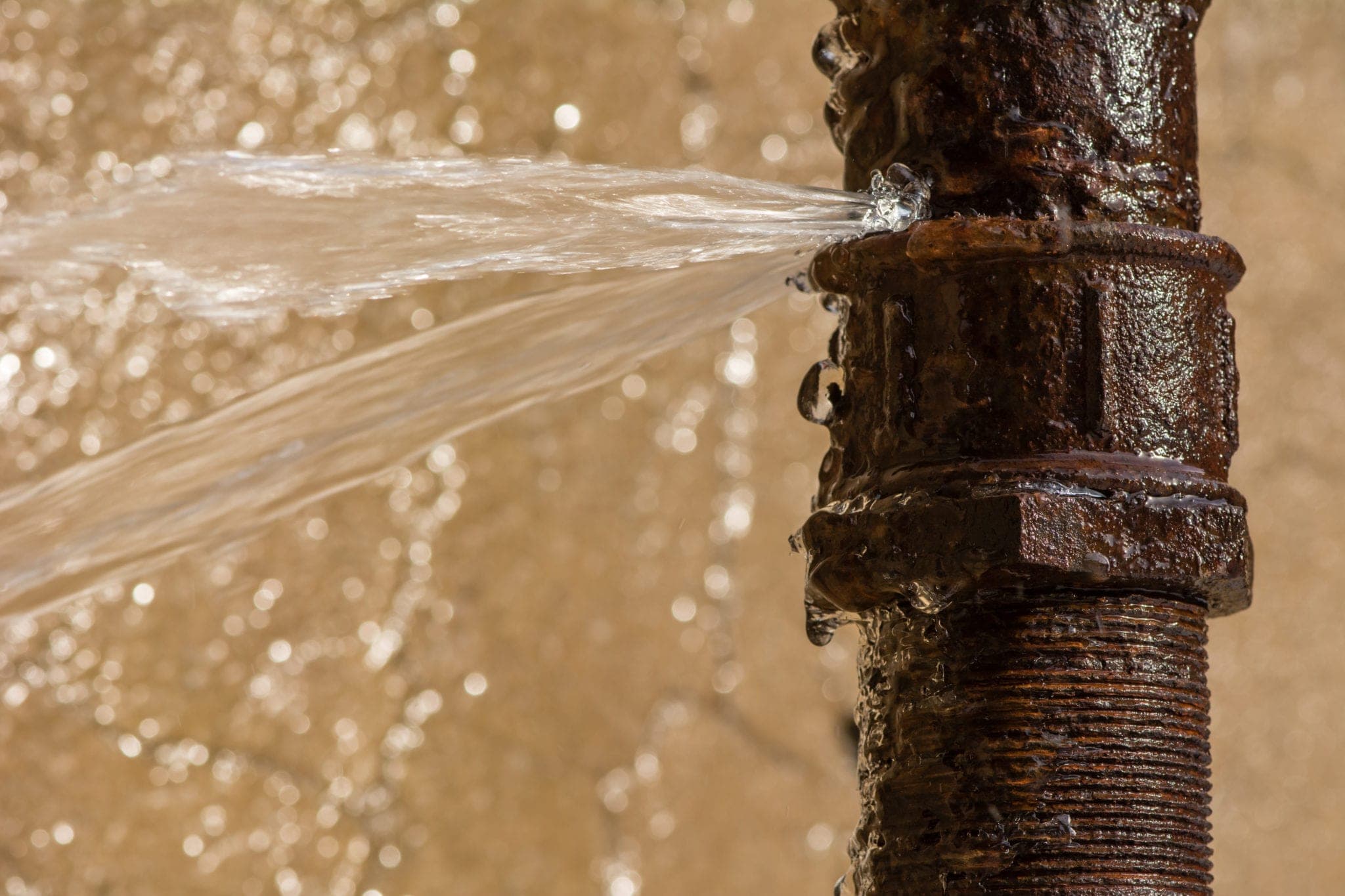 What to Do When You Discover a Water Pipe Burst in Your Home